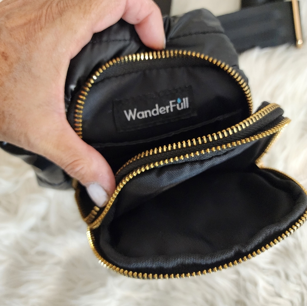 WANDERFULL Crossbody Hydro Bag Carrier & Strap Puffer Tote - Picture 5 of 16